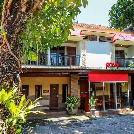 Oyo 2581 Ketut Smile Hotel Dempasar Exterior foto