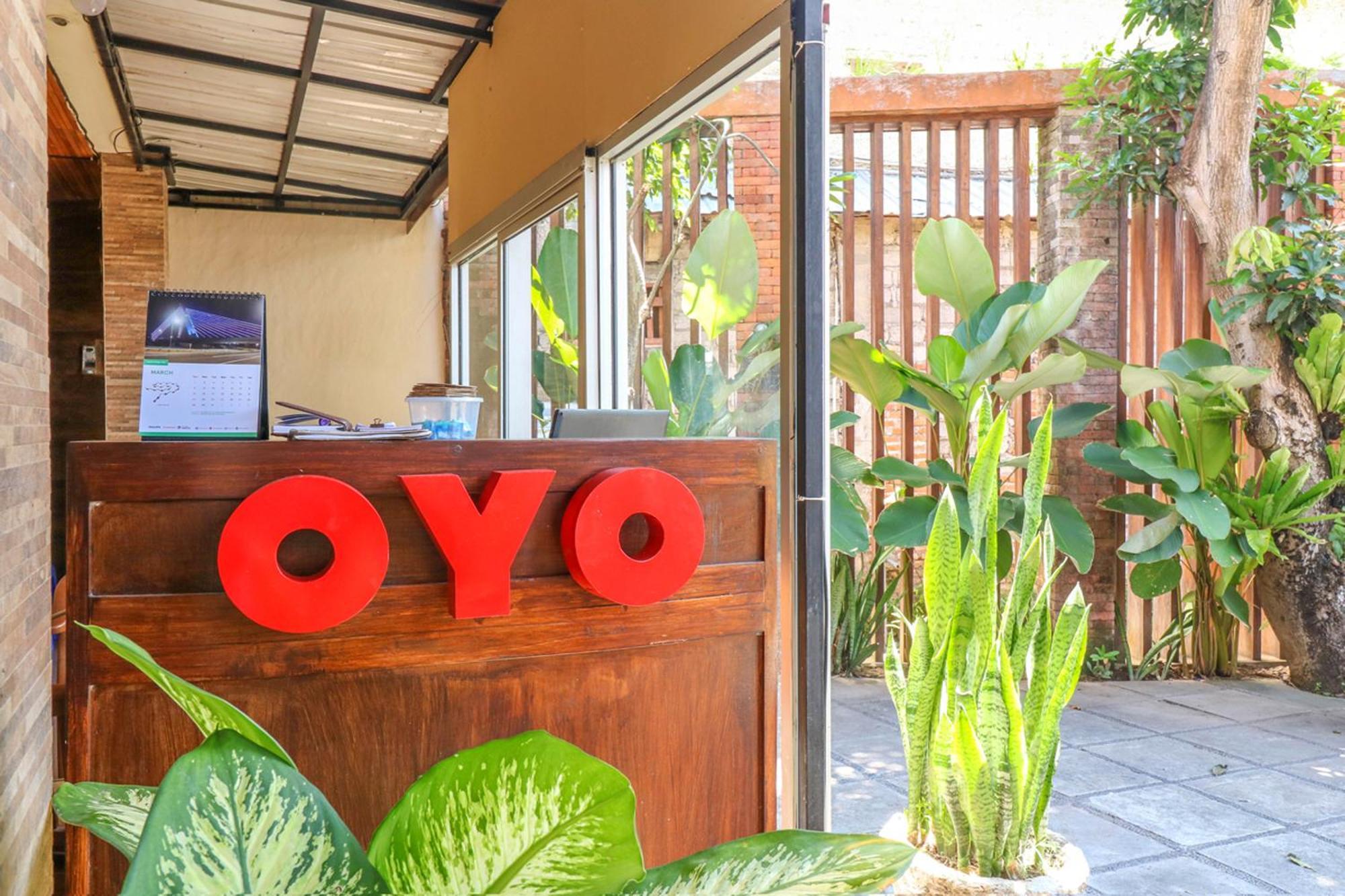 Oyo 2581 Ketut Smile Hotel Dempasar Exterior foto
