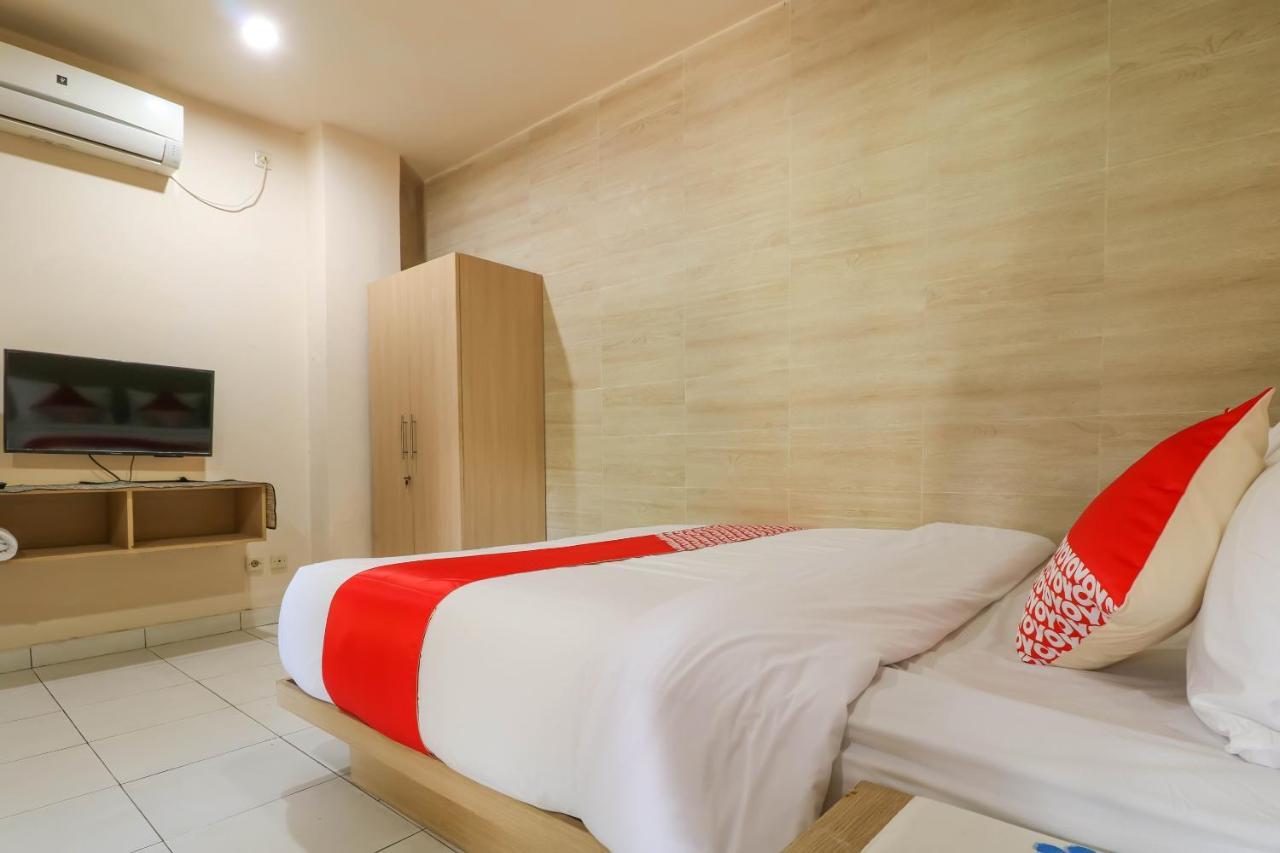 Oyo 2581 Ketut Smile Hotel Dempasar Exterior foto